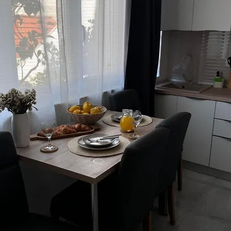 Apartman Apartment Sandra *
